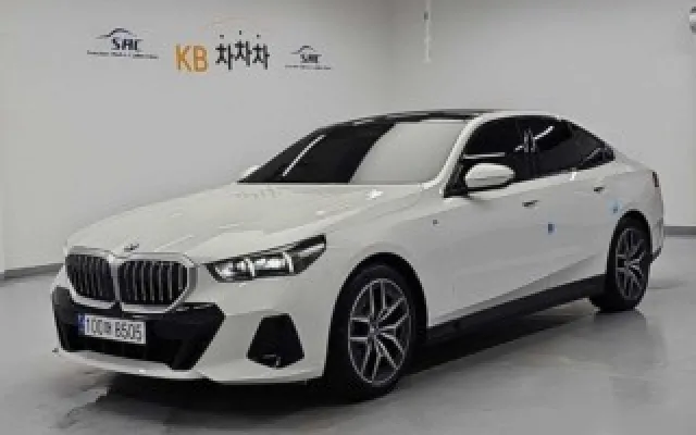 인천중고외제차 5시리즈 (G60) 520i 매물 사진 18 - 2024/02 32,490km